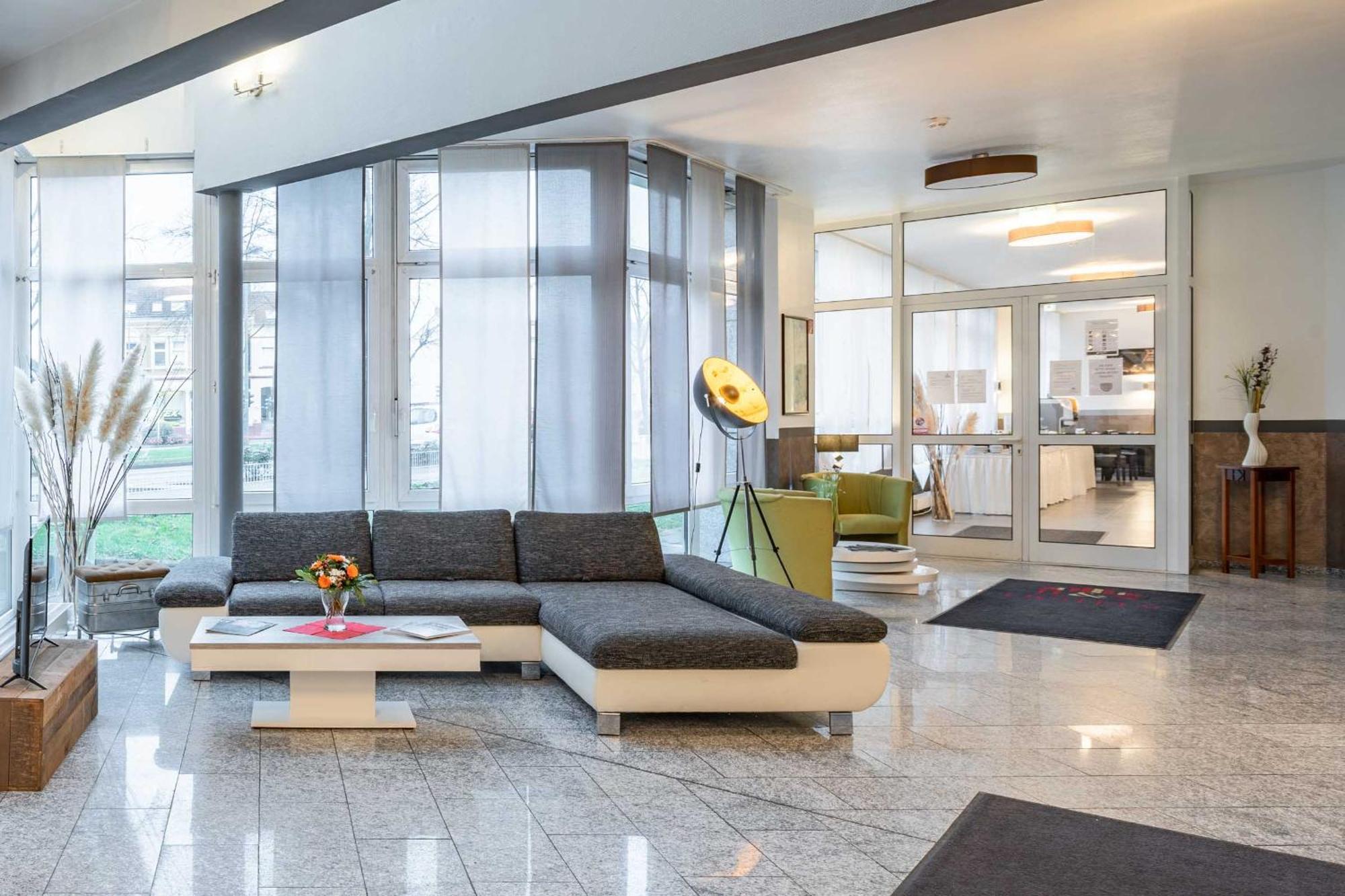 Astoria City Resort เอสเซน ภายนอก รูปภาพ